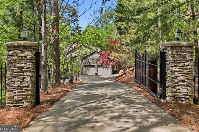 105 White Pine Court, Waleska, GA 30183