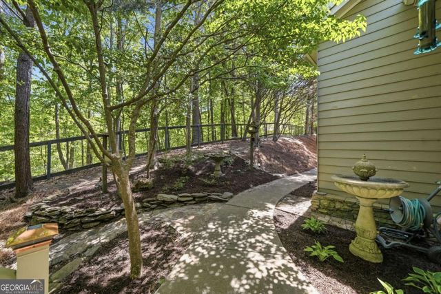 105 White Pine Court, Waleska, GA 30183