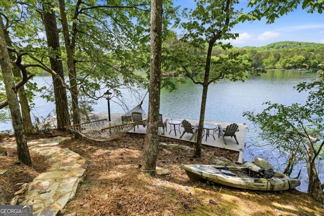 105 White Pine Court, Waleska, GA 30183