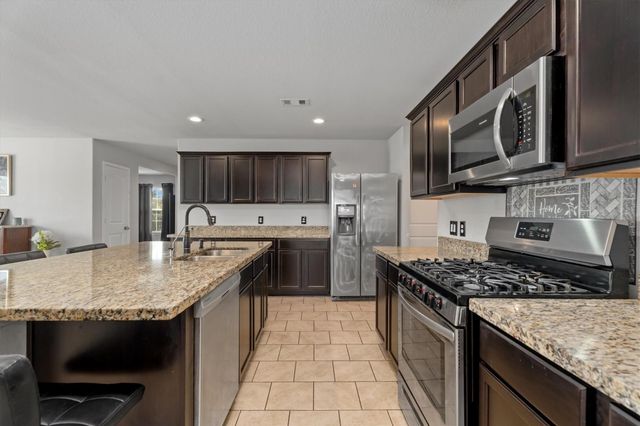 2602 Lincolns Meadow Drive, Spring, TX 77373