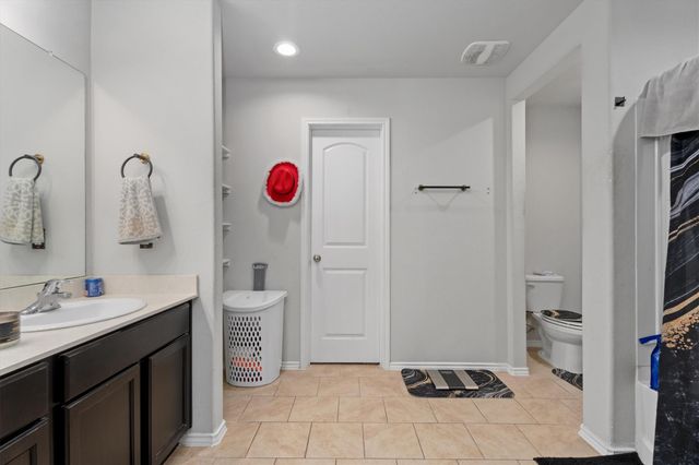 2602 Lincolns Meadow Drive, Spring, TX 77373