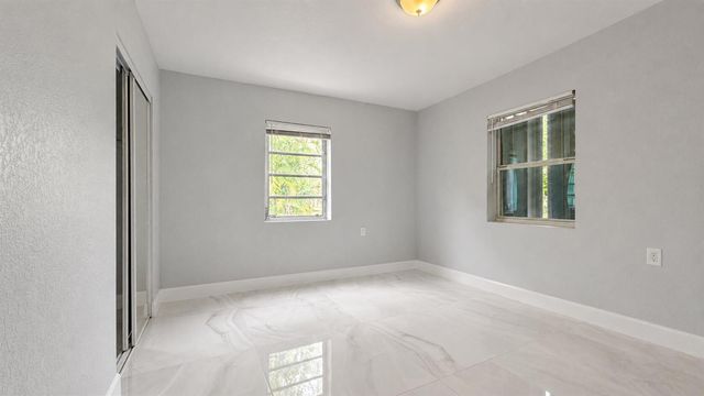 4894 Cyprus Lane, Haverhill, FL 33417