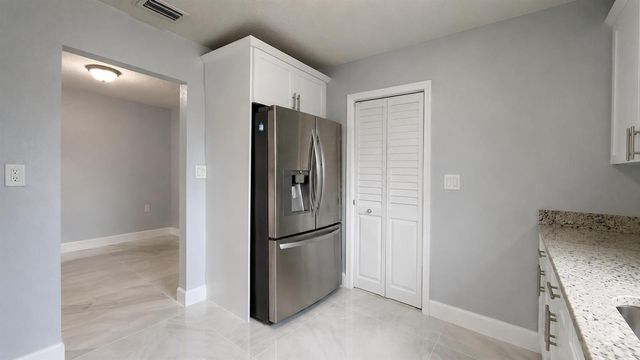 4894 Cyprus Lane, Haverhill, FL 33417