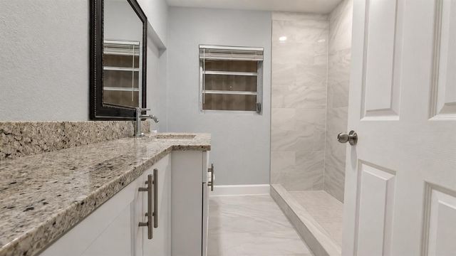 4894 Cyprus Lane, Haverhill, FL 33417