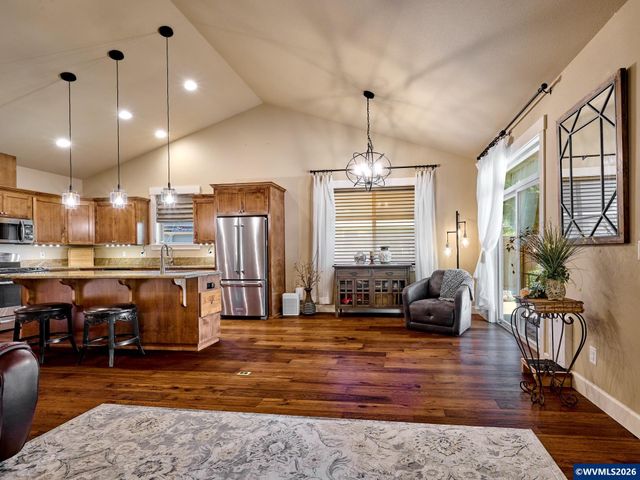725 Thyme Lp, Silverton, OR 97381