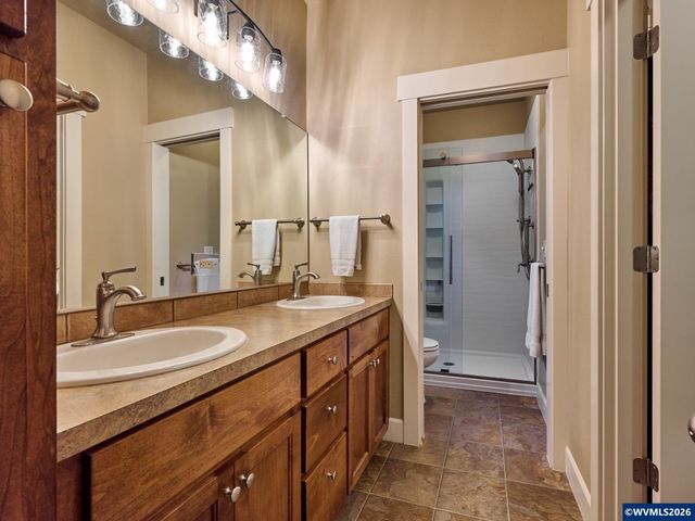 725 Thyme Lp, Silverton, OR 97381