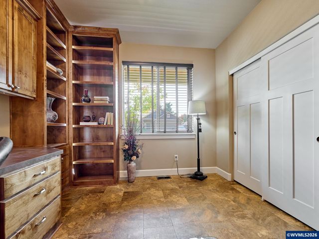 725 Thyme Lp, Silverton, OR 97381