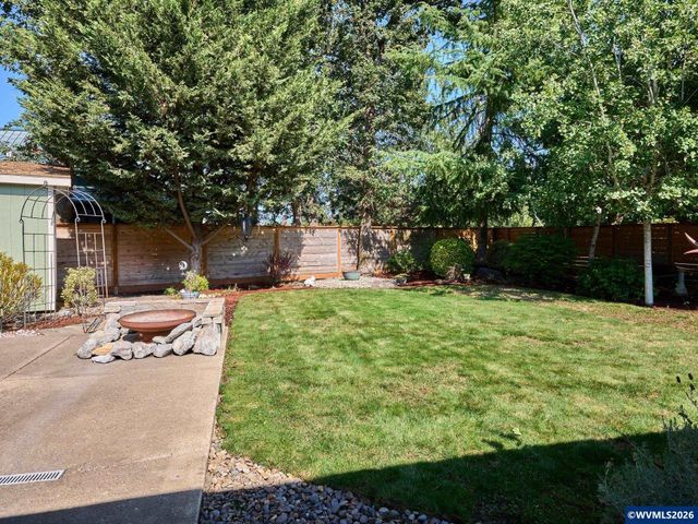 725 Thyme Lp, Silverton, OR 97381