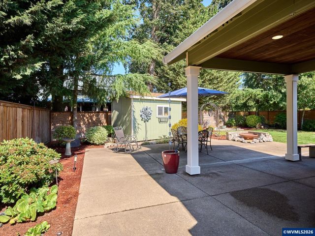 725 Thyme Lp, Silverton, OR 97381