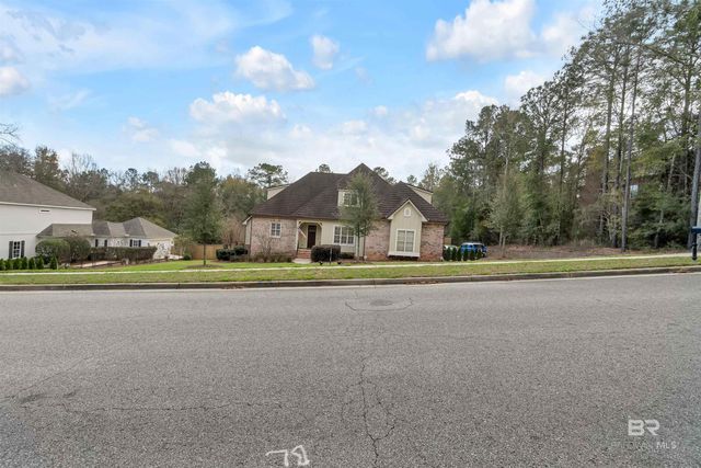 8838 N Lamhatty Lane, Daphne, AL 36526