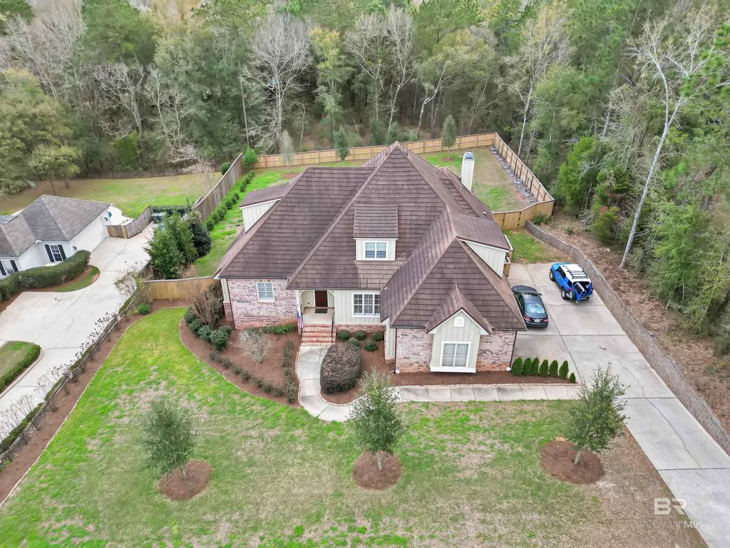 8838 N Lamhatty Lane, Daphne, AL 36526