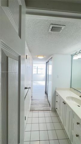 18061 Biscayne Boulevard 1203, Aventura, FL 33160