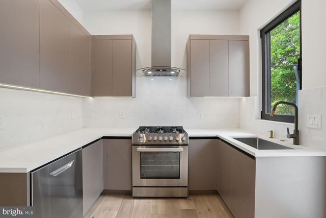 6519 BRAWNER ST, Mclean, VA 22101