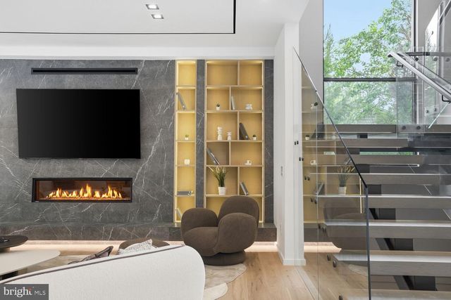 6519 BRAWNER ST, Mclean, VA 22101