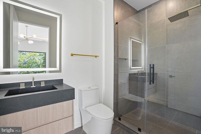 6519 BRAWNER ST, Mclean, VA 22101