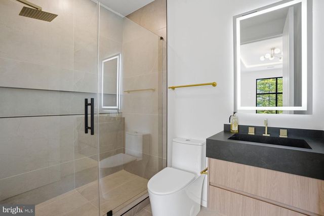 6519 BRAWNER ST, Mclean, VA 22101