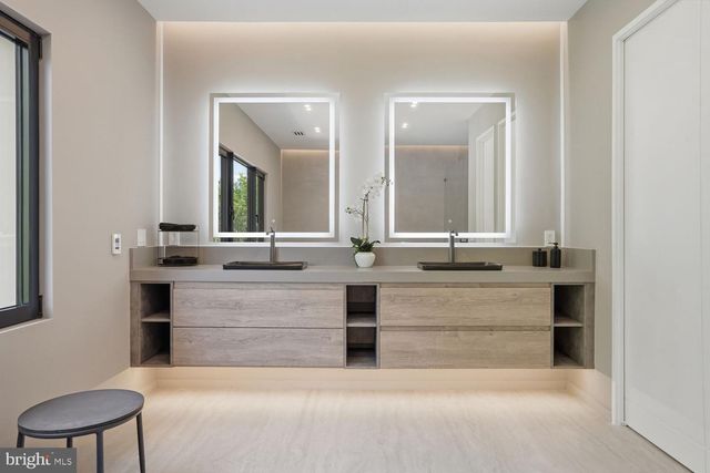 6519 BRAWNER ST, Mclean, VA 22101