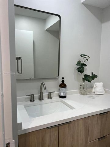 251 174th St 1215, Sunny Isles Beach, FL 33160