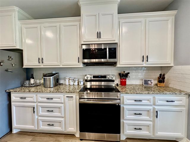 105 Coral Gables, Trinity, TX 75862