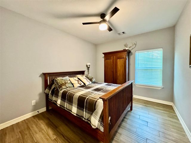 105 Coral Gables, Trinity, TX 75862