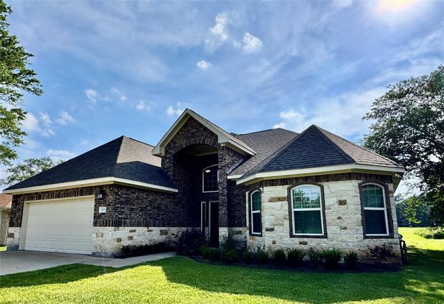 105 Coral Gables, Trinity, TX 75862