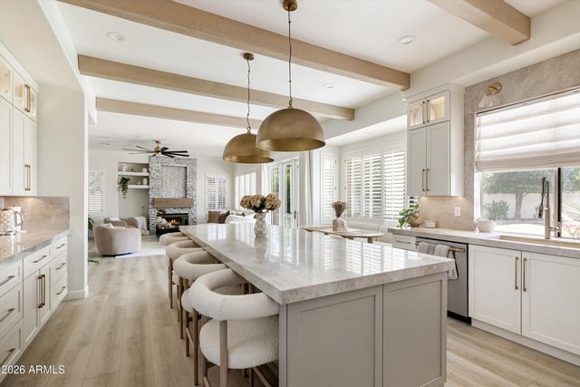 542 N DANIELSON Way, Chandler, AZ 85225