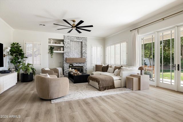 542 N DANIELSON Way, Chandler, AZ 85225