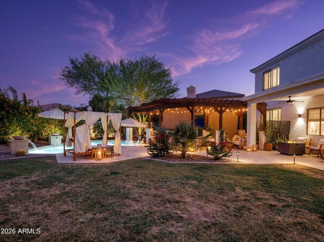 542 N DANIELSON Way, Chandler, AZ 85225