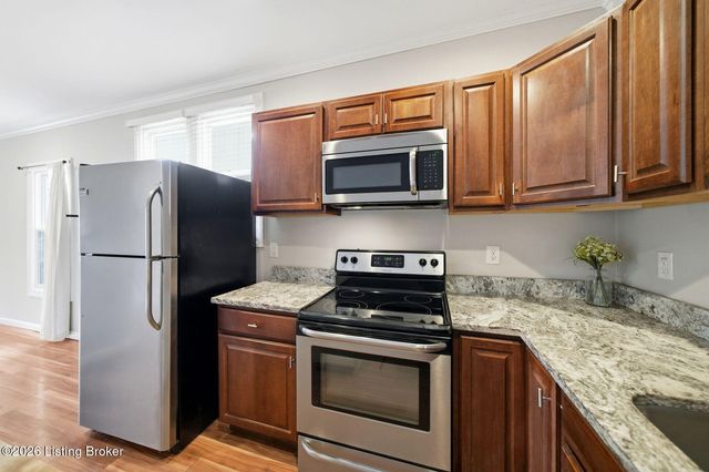 625 Rawlings St, Louisville, KY 40217