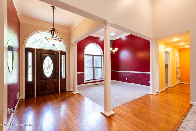 3222 Rolling Oak Blvd, Louisville, KY 40214
