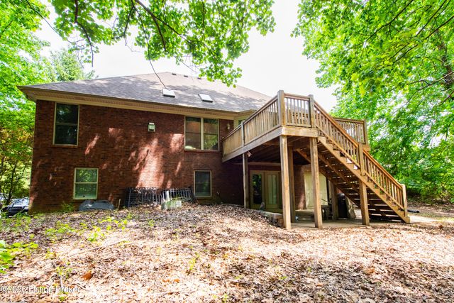 3222 Rolling Oak Blvd, Louisville, KY 40214