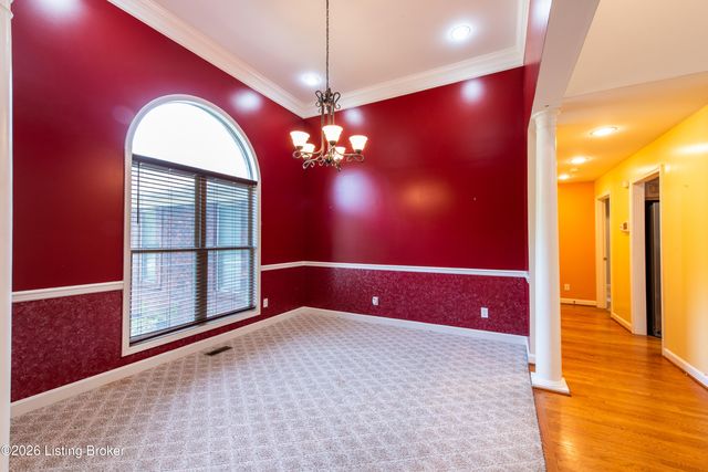 3222 Rolling Oak Blvd, Louisville, KY 40214