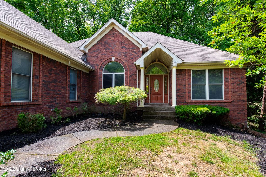 3222 Rolling Oak Blvd, Louisville, KY 40214