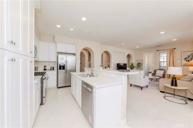 78 Talisman, Irvine, CA 92620