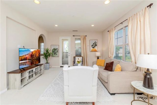 78 Talisman, Irvine, CA 92620