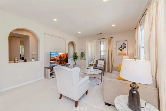 78 Talisman, Irvine, CA 92620