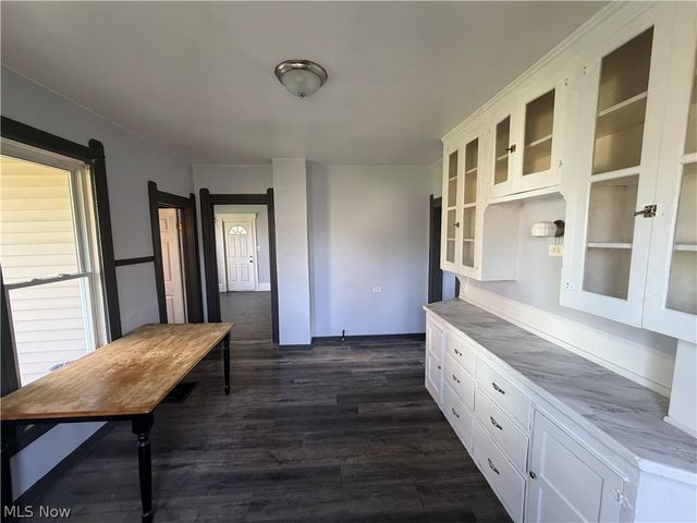 347 11th Street, Elyria, OH 44035