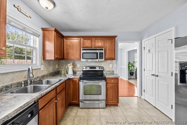 156 Lochwood Drive, Raeford, NC 28376