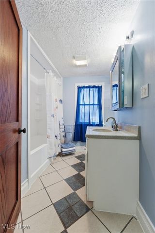 221 Bellflower Avenue NW, Canton, OH 44708