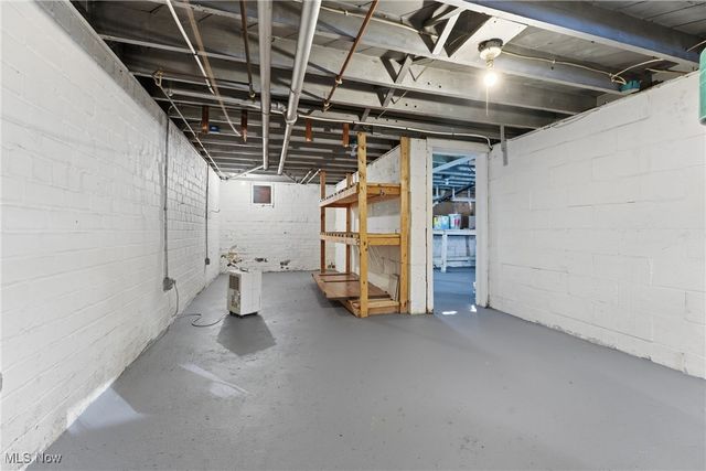 221 Bellflower Avenue NW, Canton, OH 44708