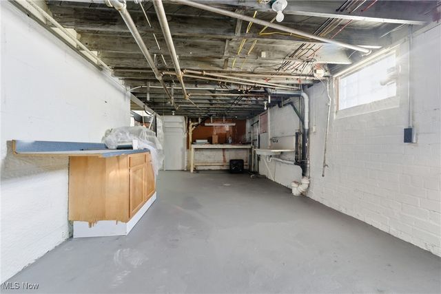 221 Bellflower Avenue NW, Canton, OH 44708