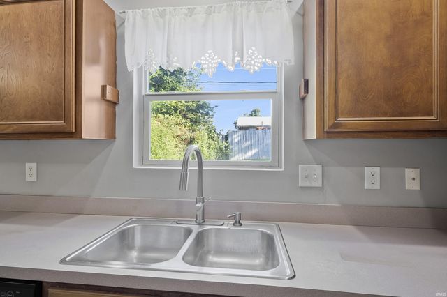 7990 Alexandra Lane, Newburgh, IN 47630