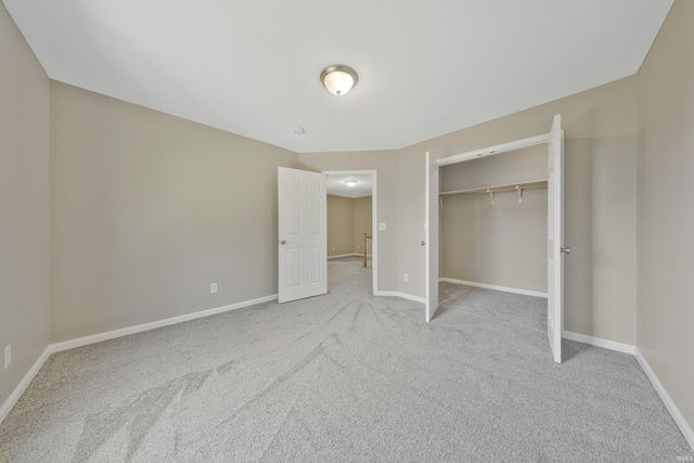 7990 Alexandra Lane, Newburgh, IN 47630