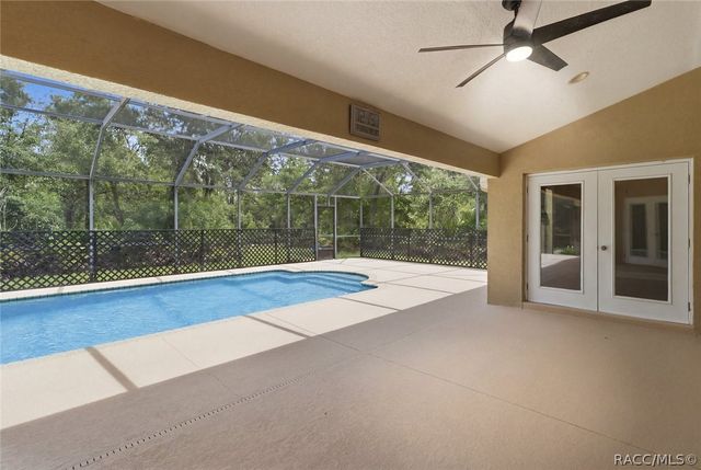 2420 W Tall Oaks Drive, Beverly Hills, FL 34465