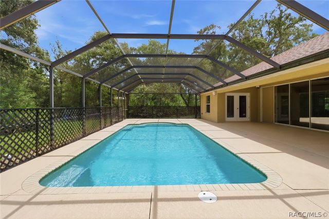 2420 W Tall Oaks Drive, Beverly Hills, FL 34465