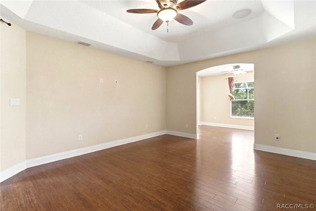 2420 W Tall Oaks Drive, Beverly Hills, FL 34465