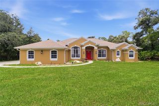 2420 W Tall Oaks Drive, Beverly Hills, FL 34465