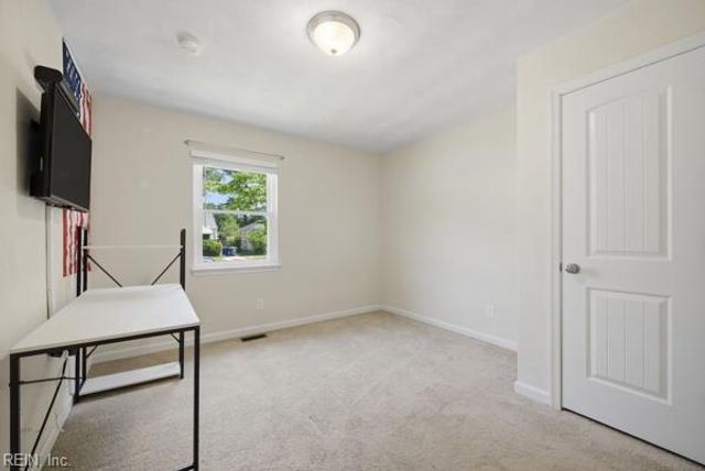 631 Waukesha AVE, Norfolk, VA 23509