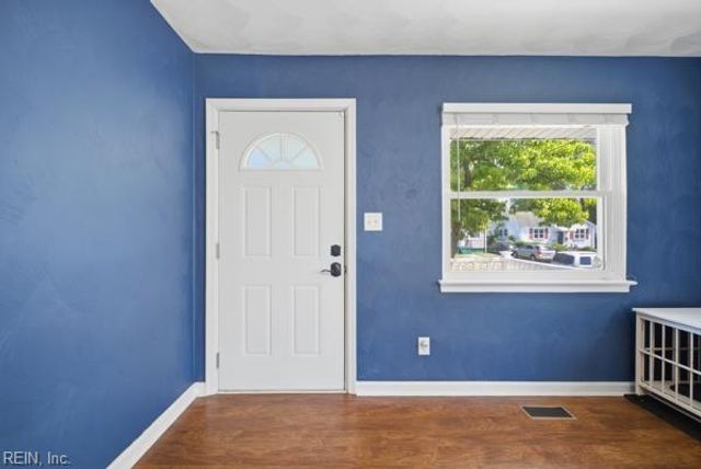 631 Waukesha AVE, Norfolk, VA 23509