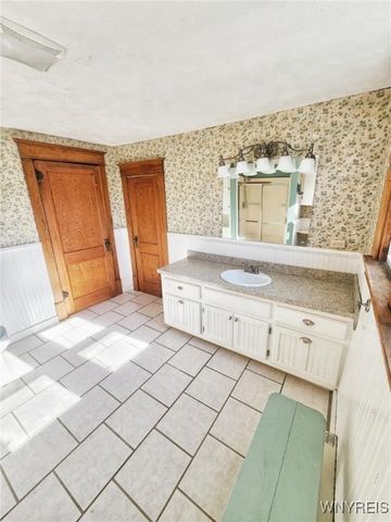 157 Clinton Street, Salamanca, NY 14779